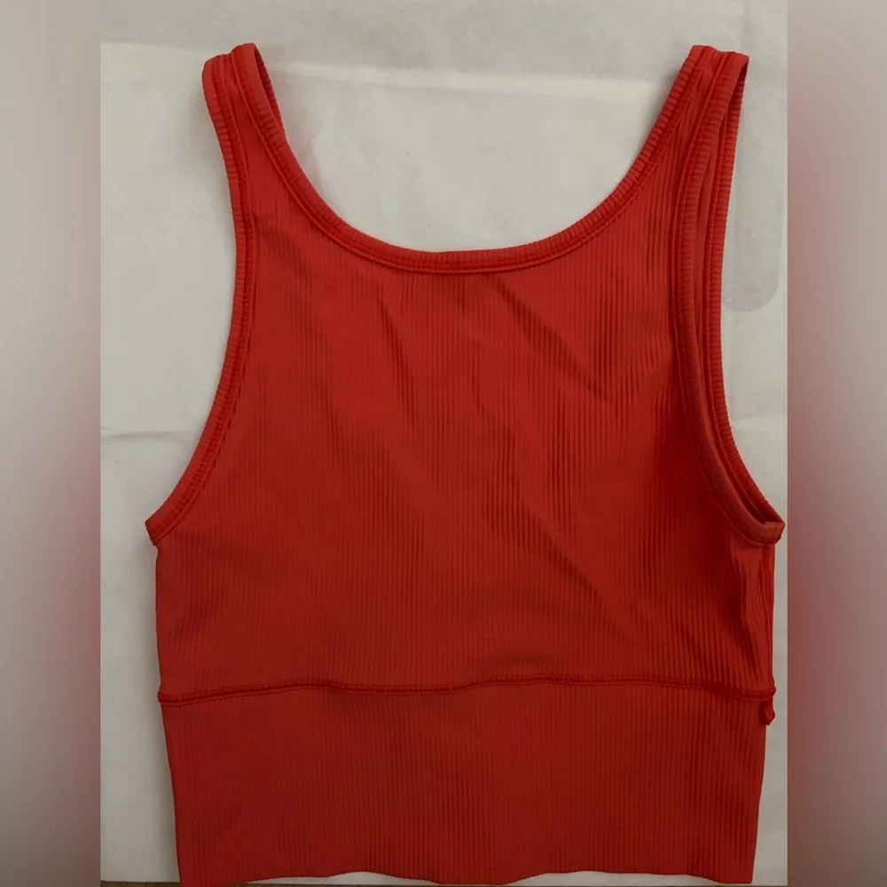 Lululemon tangerine Color Power Pivot Tank